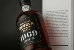 White Colheita Port In Presentation Box 92 Points - Robert Parker Special Offer | Was £169 | Now £119 -Vintage Wine And Port Sales Store large5FAdditionalProductImage5F244702DDevesa2D19692Ejpg2E02Ejpg