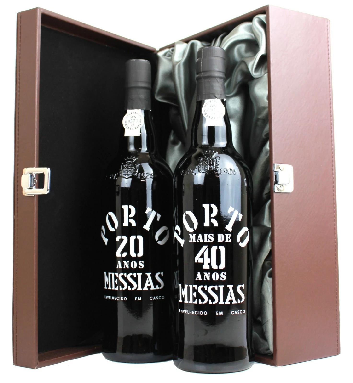 A 40 Year Old Tawny And A 20 Year Old Tawny ***Presented In Our Two-Bottle Leather Effect Gift Box*** 1 A 40 Year Old Tawny And A 20 Year Old Tawny ***Presented In Our Two-Bottle Leather Effect Gift Box***